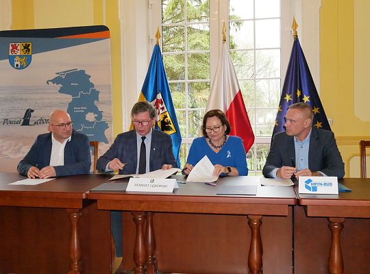 Umowa na wykonanie prac budowlanych BCU podpisana